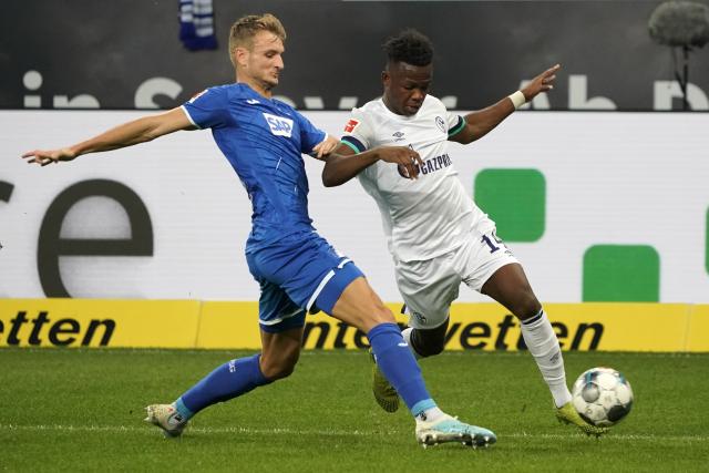 库里31分汤普森失绝平三分 勇士不敌森林狼