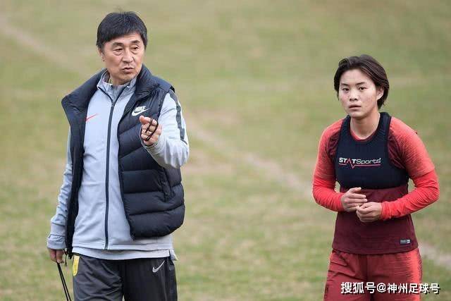 杨鸣重返辽篮出任主教练 合同期限为三年半