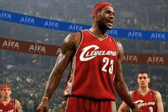 雷蒙:本想模仿詹姆斯霸王步 结果被晓川扑倒了